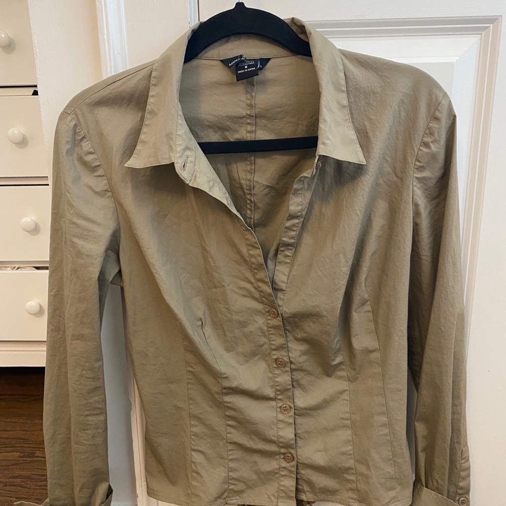 Long sleeve button down - Picture 2 of 3